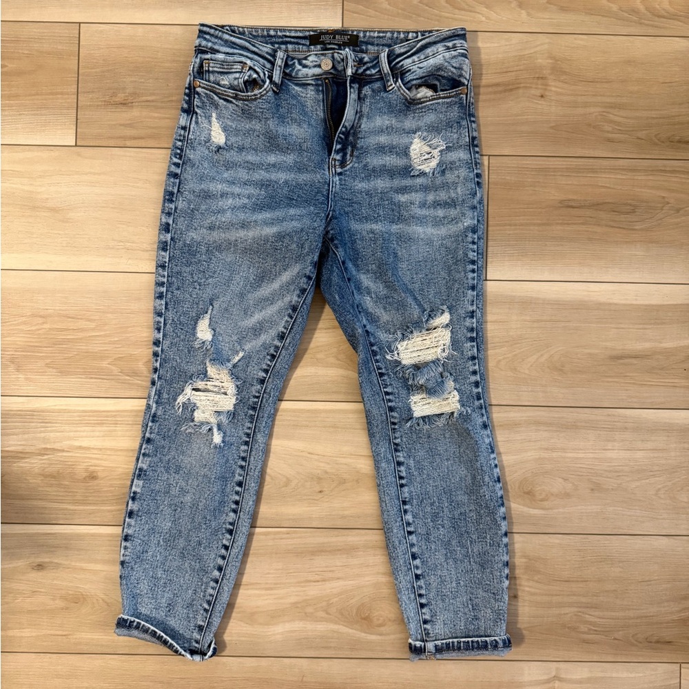 Judy Blue Light Blue Distressed Boyfriend Jeans